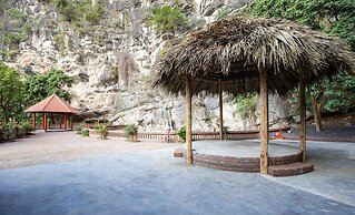 Trang An River View Homestay