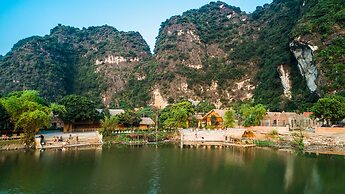 Trang An River View Homestay
