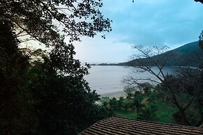 Casa em Ubatuba com Vista para o Mar