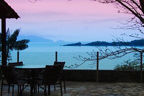 Casa em Ubatuba com Vista para o Mar