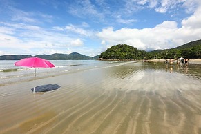 Casa em Ubatuba com Vista para o Mar