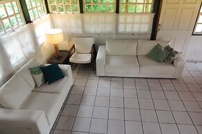 Casa em Ubatuba com Vista para o Mar