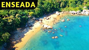 Casa em Ubatuba com Vista para o Mar