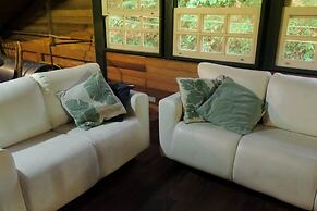 Casa em Ubatuba com Vista para o Mar