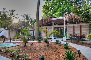 The Gilded Iguana Surf Hotel