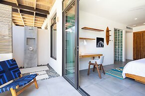 The Gilded Iguana Surf Hotel