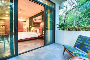 The Gilded Iguana Surf Hotel
