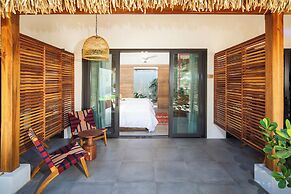The Gilded Iguana Surf Hotel