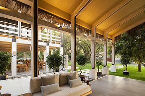 The Gilded Iguana Surf Hotel