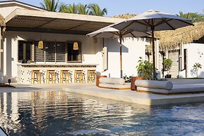 The Gilded Iguana Surf Hotel