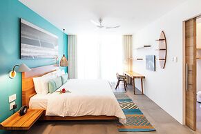 The Gilded Iguana Surf Hotel