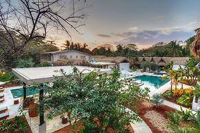 The Gilded Iguana Surf Hotel