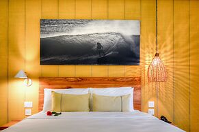 The Gilded Iguana Surf Hotel