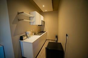 California Comfort and Suites