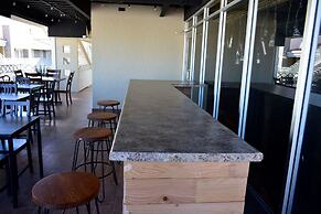 California Comfort and Suites