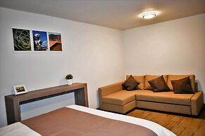 California Comfort and Suites