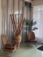 Broadmore Miami Beach