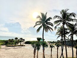 Broadmore Miami Beach