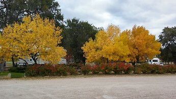 Meadow Park Motel on 385