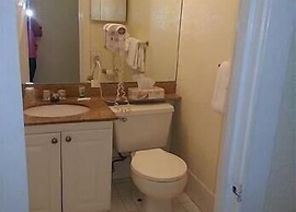 Hollywood Beach Resort- Beautiful Large Studio