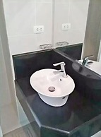 Max Stays Max Style at Parkside Villas