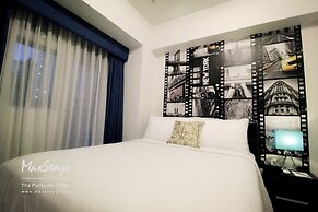 Max Stays Max Style at Parkside Villas