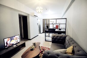 Max Stays Max Style at Parkside Villas