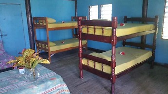 Sunrise Lagoon Homestay