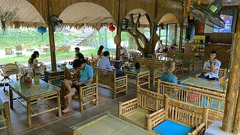 Quoc Khanh Bamboo Homestay - Hostel