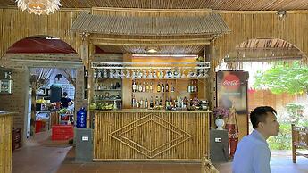 Quoc Khanh Bamboo Homestay - Hostel