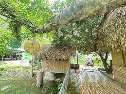 Quoc Khanh Bamboo Homestay - Hostel