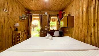 Quoc Khanh Bamboo Homestay - Hostel