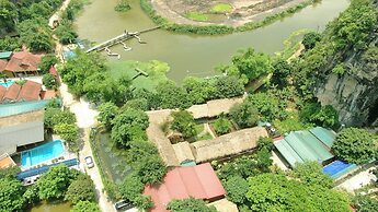 Quoc Khanh Bamboo Homestay - Hostel