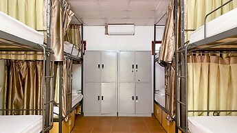 Quoc Khanh Bamboo Homestay - Hostel