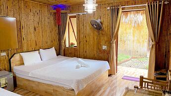 Quoc Khanh Bamboo Homestay - Hostel