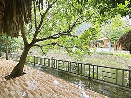 Quoc Khanh Bamboo Homestay - Hostel