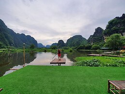 Quoc Khanh Bamboo Homestay - Hostel