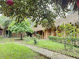 Quoc Khanh Bamboo Homestay - Hostel