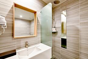 BLANC Business Hotel