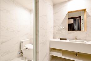 BLANC Business Hotel