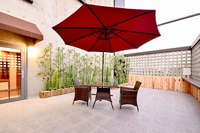 BLANC Business Hotel