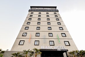 BLANC Business Hotel
