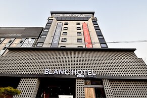 BLANC Business Hotel