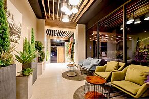 BLANC Business Hotel