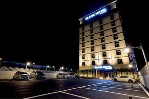 BLANC Business Hotel