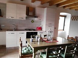 Appartamenti Casa Rita & Antica Corte Ginevra