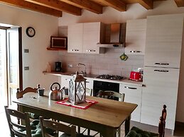 Appartamenti Casa Rita & Antica Corte Ginevra