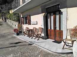 Appartamenti Casa Rita & Antica Corte Ginevra