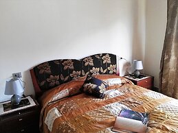 Appartamenti Casa Rita & Antica Corte Ginevra