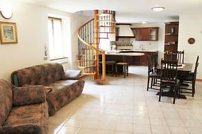 Appartamenti Casa Rita & Antica Corte Ginevra